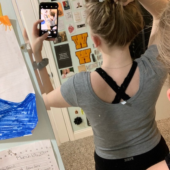 Light grey AEO tøp - Picture 4 of 4